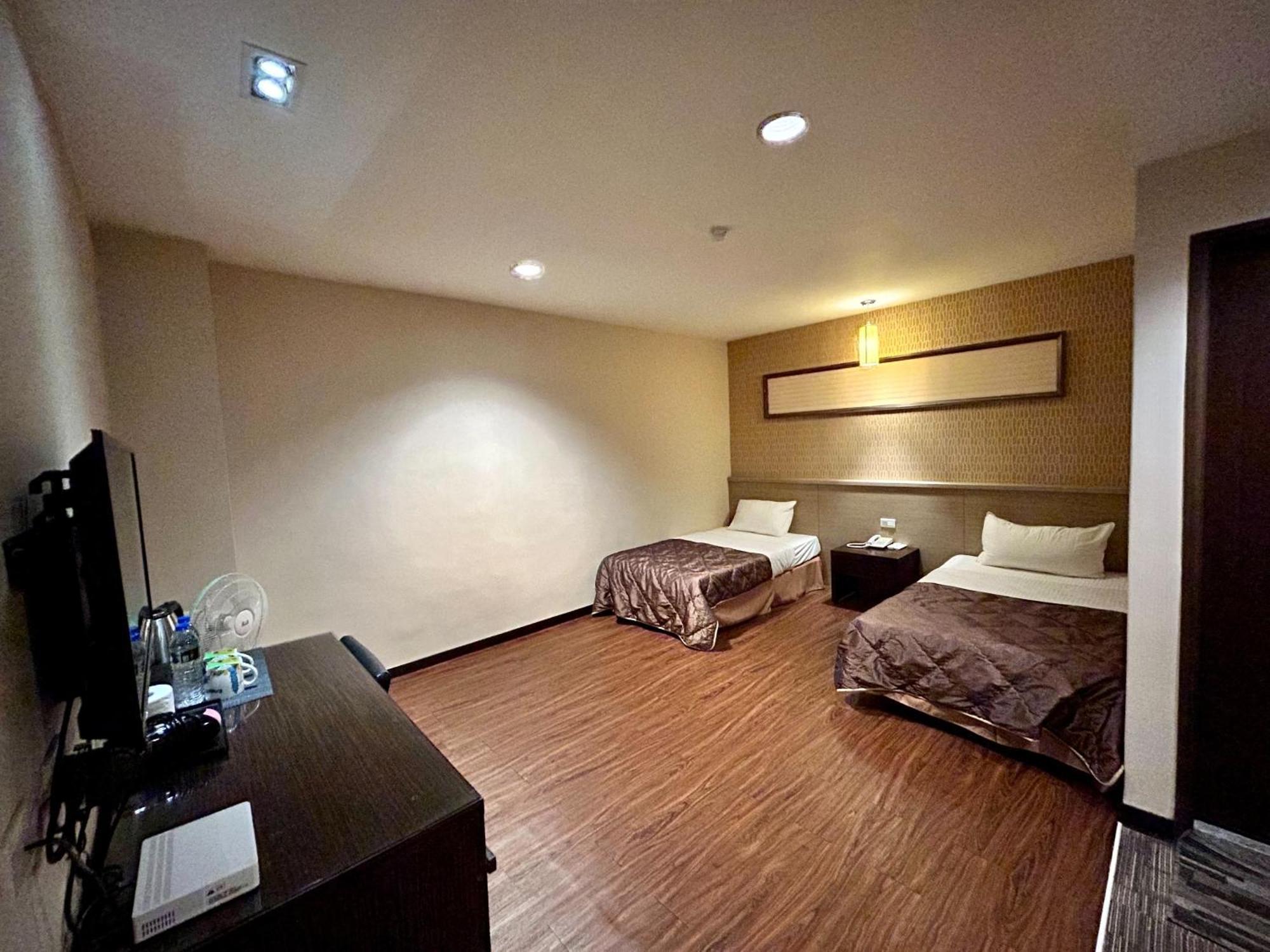 Home Full Hotel Jincheng Exterior photo